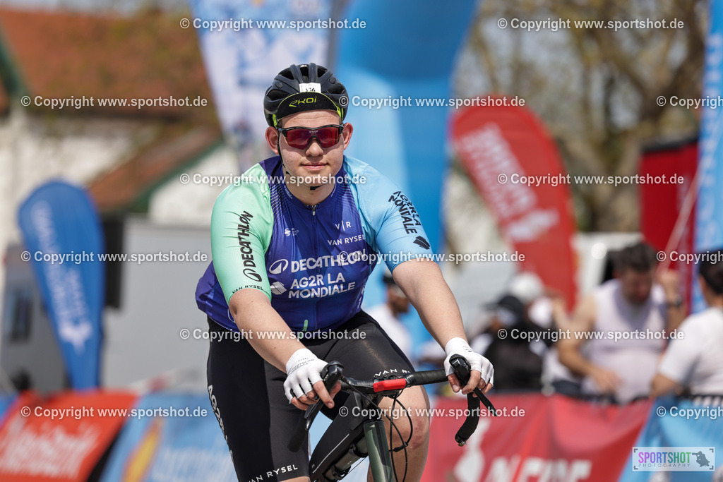 VJ__9765 | Neusiedlersee Radmarathon 2026@sportshot_your_pictrs #yourpictures#roadtowm2029 #nrm #neusiedlerseeradmarathon #neusiedlersee #neusiedlerseetourismus #burgenland #mörbisch #nrm26 #burgenlandtourismus #voglundco #poweredbyburgenlandtourismus #radsport #rad #marathon #ucigranfondo #visitburgenland #ucigranfondoworldseries