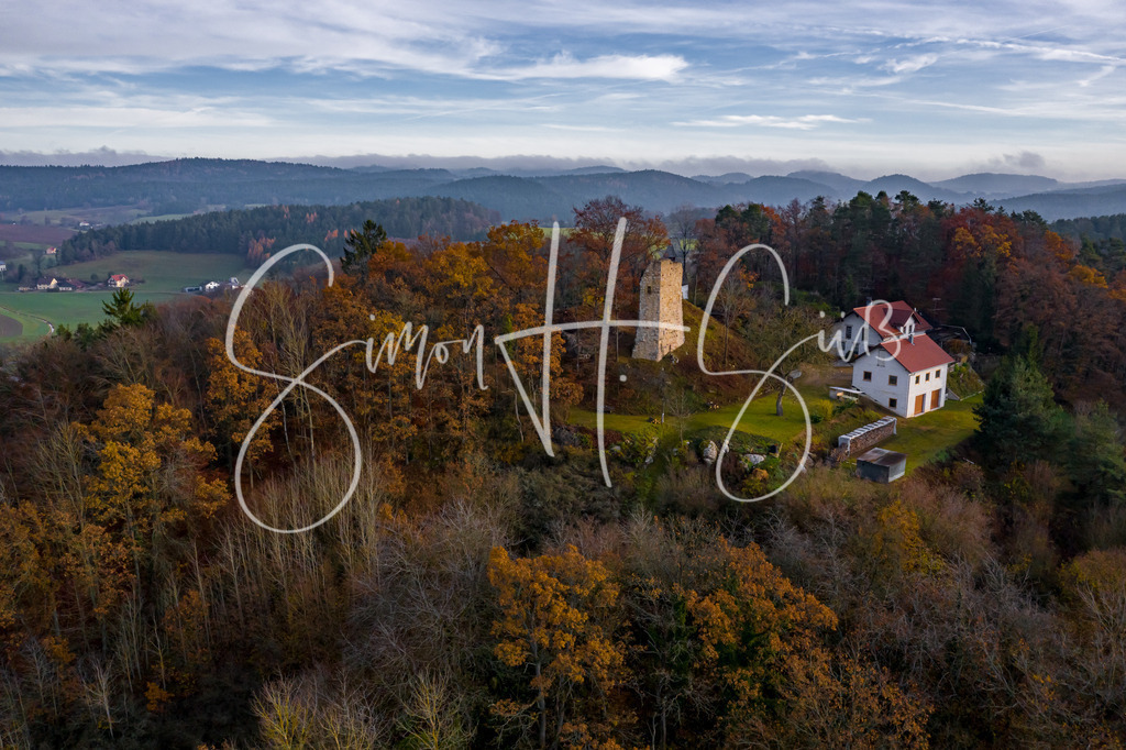 Burgruine Siegenstein | simonsuess - Realisiert mit Pictrs.com