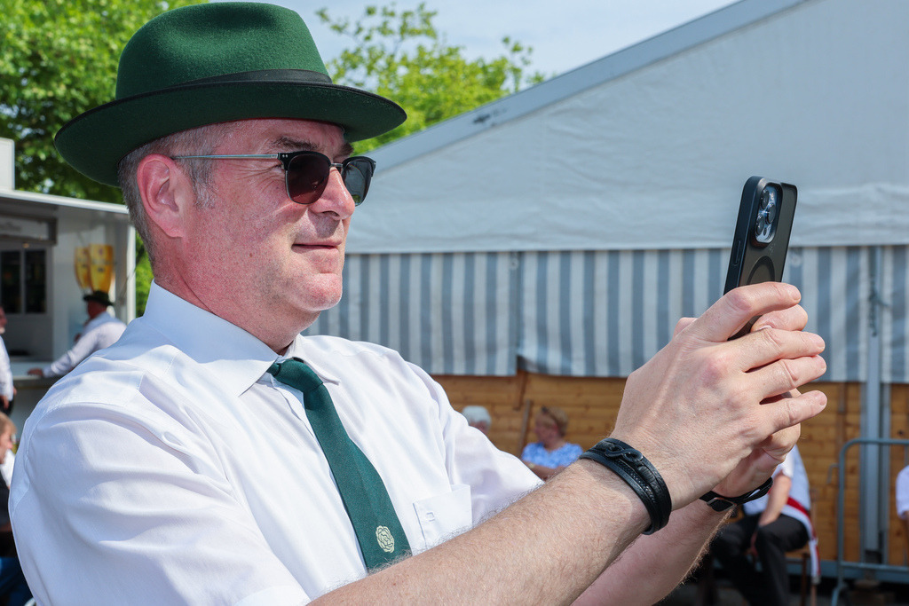 top-top.de-250531-090 | Foto, Video, Fotografie, Videografie, Fotobox, DJ, Discjockey, Musik, Musikbox, Veranstaltung, Photobooth, Amazon, Ebay, Buchtipp, Bestseller, Autor, Verlag, Buch, Wesel, Hamminkeln, NRW, Dinslaken, Rees, Drohne, Hochzeit, Party, Fotobox, Wesel, Fotograf