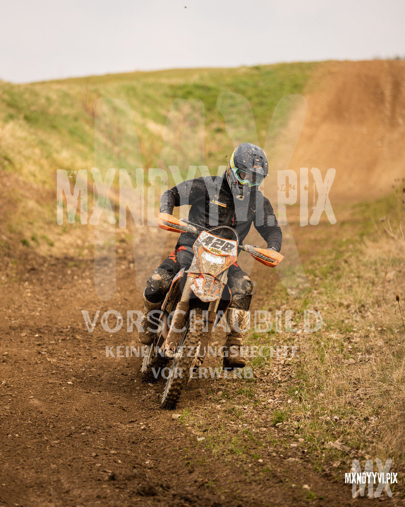 866A0572 | mxndyyvipix