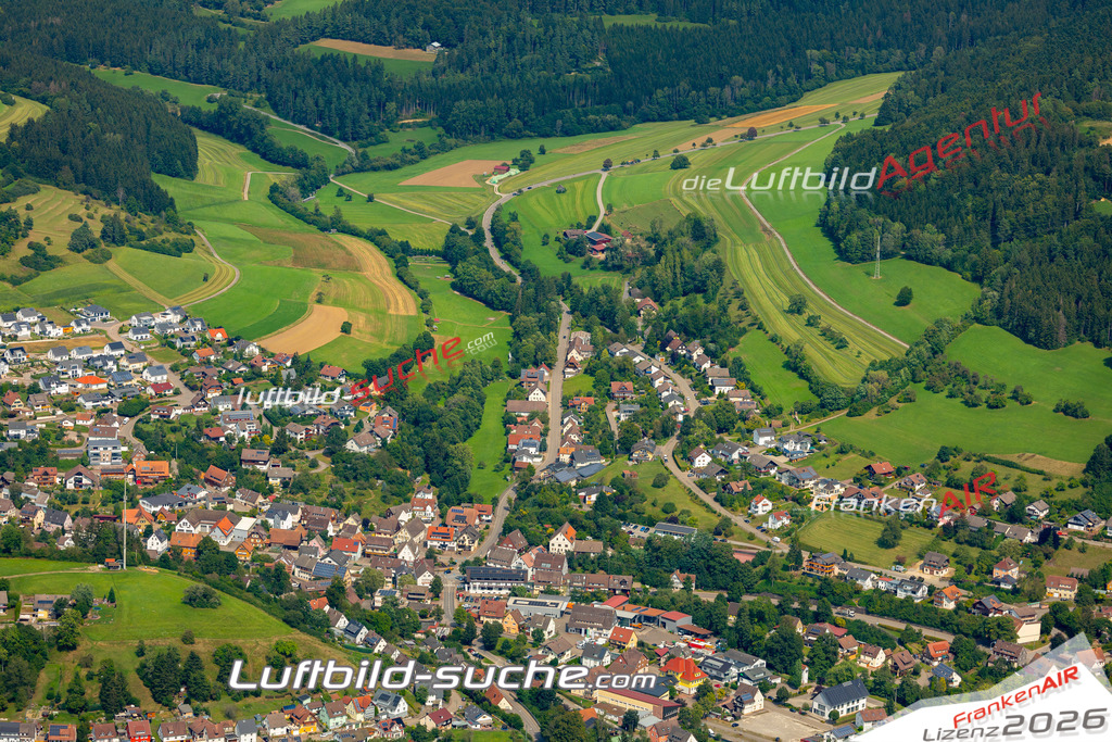 Das Luftbild zeigt :  Glatten - Die Luftaufnahme wurde 2024 vom UL-Flugzeug aus erstellt ( keine Drohne ) - Hochauflösende Luftaufnahme - Für grossformatige Ausdrucke geeignet. Die Geschenkidee !Mit Lizenz und Bildrechte bestellbar