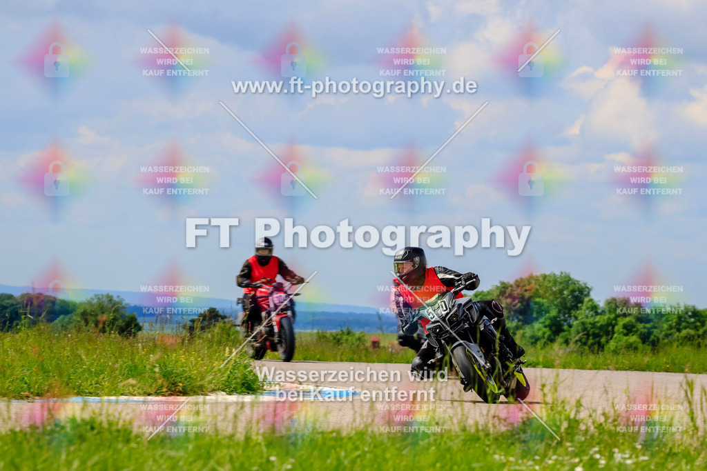 MotoTeam-0762 | Hier findet Ihr Bilder von Touristenfahrten auf der Nürburgring Nordschleife oder von anderen Veranstaltungen die ich besucht habe. Viel Spass beim Durch Schauen 