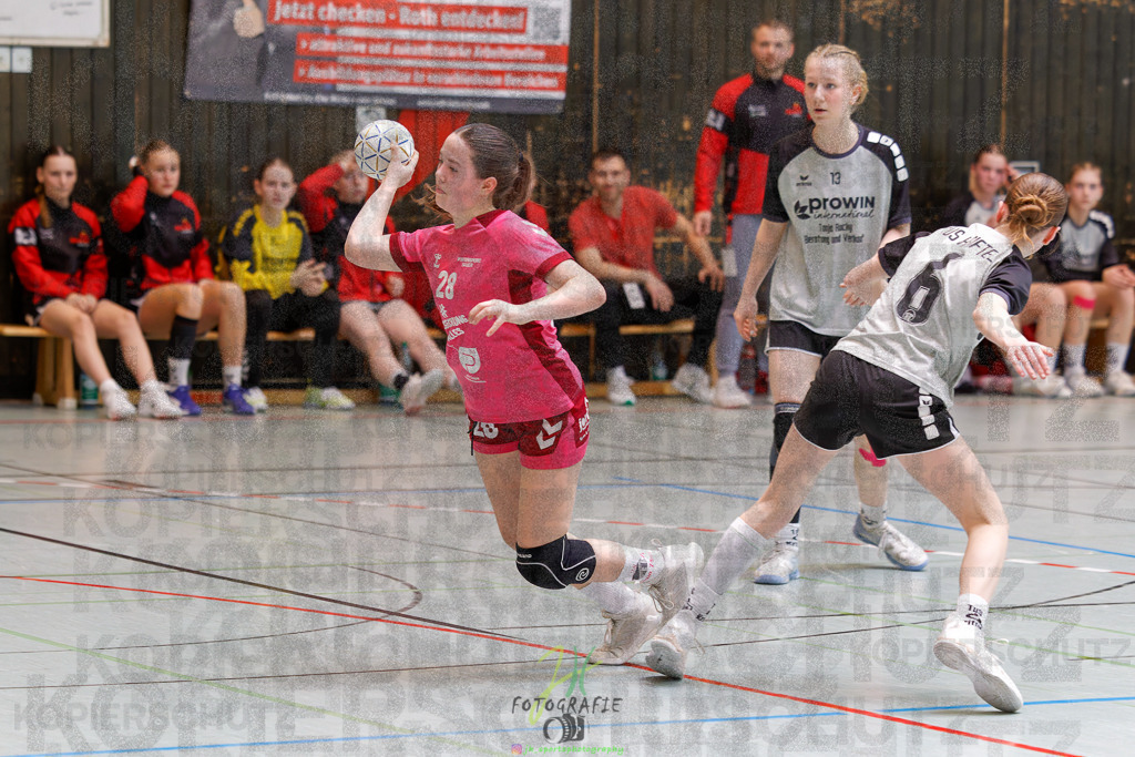 Hessenmeisterschaft wJC - Spiel um Platz 3; TuS Kriftel - SG Schenklengsfeld | Hessenmeisterschaft wJC - Spiel um Platz 3; TuS Kriftel - SG Schenklengsfeld am 22.03.2025 in Biedenkopf (Sporthalle Lahntalschule)Photo © 2025 - Jörg Heinrich - Realisiert mit Pictrs.com