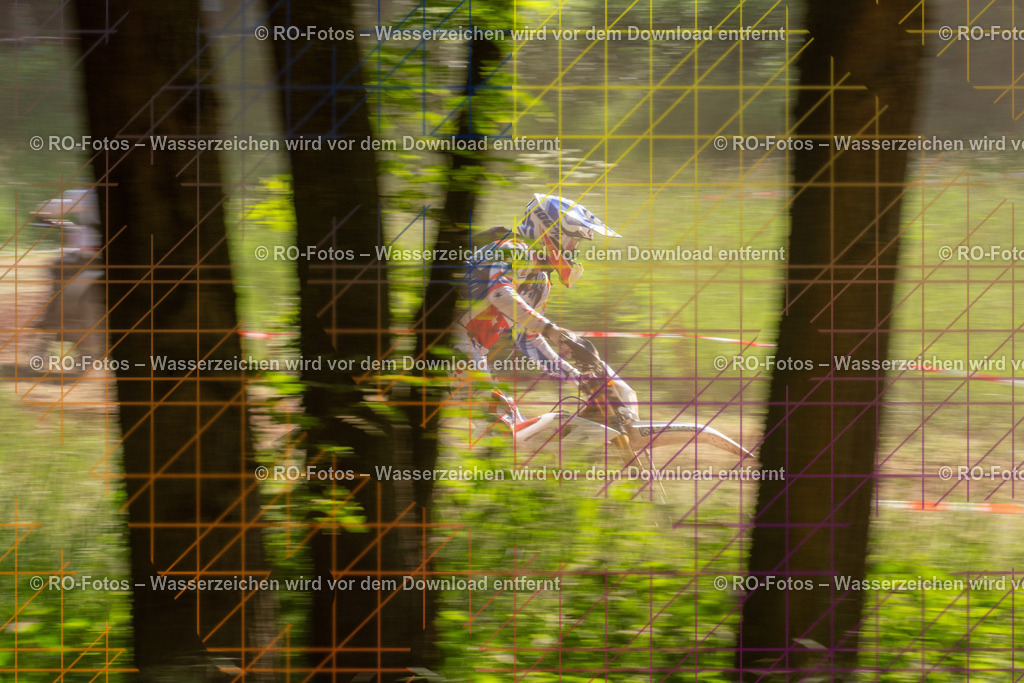 Wolfshausen 3 Lauf -1079 | Sportfotografie von RO-Fotos: Motorsport, Motocross, Enduro, Laufveranstaltungen und Triathlon. Professionelle Fotos von Sportlern und Events. - Realisiert mit Pictrs.com