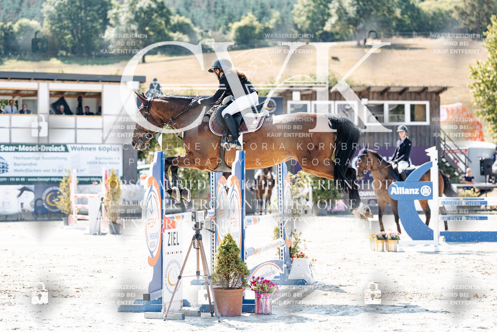 CK908619 | Turnierfotografie Pferdefotografie Trier Rheinland-Pfalz Pferdesport Reitsport Tierfotografie Sportfotografie Pferdevideo Pferdevideografie Equestrianvideography equestrianphotography  - Realisiert mit Pictrs.com