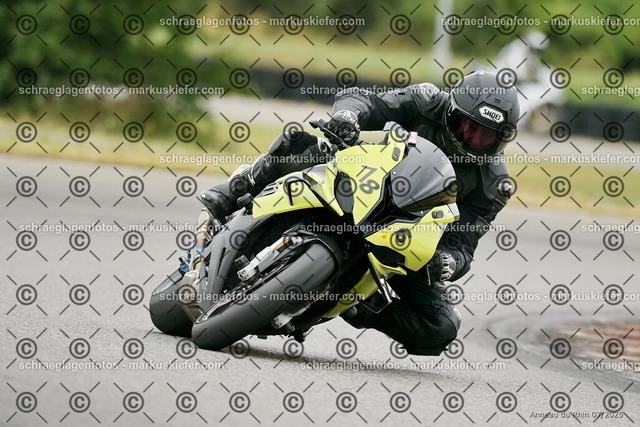 25bt05-0227 | markuskiefer.com - Realisiert mit Pictrs.com