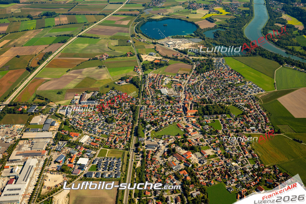 Das Luftbild zeigt :  Wörth an der Isar - Die Luftaufnahme wurde 2023 vom UL-Flugzeug aus erstellt ( keine Drohne ) - Hochauflösende Luftaufnahme - Für grossformatige Ausdrucke geeignet. Die Geschenkidee !Mit Lizenz und Bildrechte bestellbar