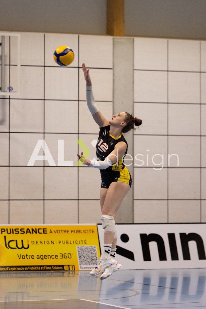 Volleyball I Frauen I Saison 2025-2026 I Volleyball NLA | Women I 1/4 Finals I  BIWI VFM - VC Kanti Schaffhausen I 01.03.2026 | 12 Coralie Varé (CH) (BIWI VFM) – Außenangriff - Realisiert mit Pictrs.com
