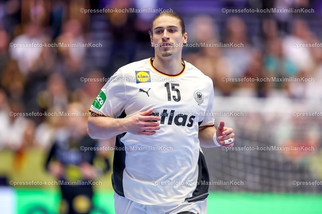 EHF15012602066 | 15.01.2026, Handball, Men's EHF EURO 2026, Deutschland - Östereich, Jyske Bank Boxen in Herning, Dänemark, Preliminary Round:  Juri Knorr (Germany #15)  