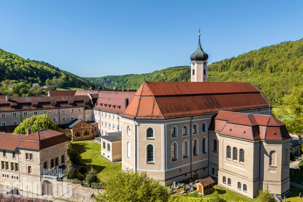 PS-Beuron-2026-02 | Entdecke die größte Bildgalerie der Region mit Fotografien aus dem Allgäu, der Bodenseeregion, Oberschwaben, dem Donautal und der Schwäbischen Alb. Landschaften, Luftaufnahmen und Reisefotografie als Wandbild und Fotokunst. - Realisiert mit Pictrs.com