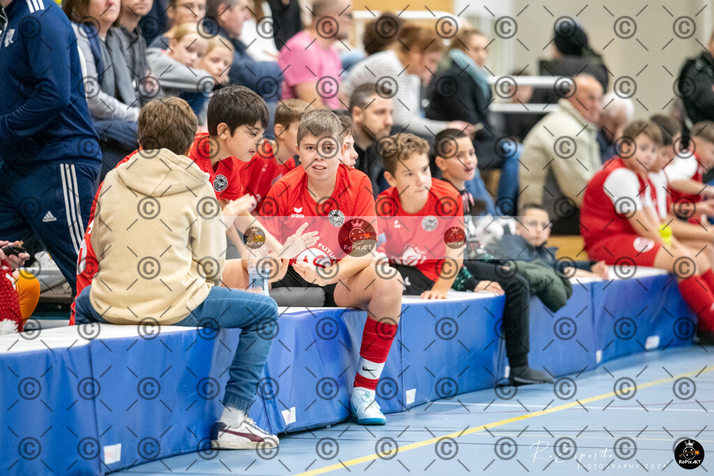 20241123_FCR-Hallenturnier-D_1_024 | Sport und Naturfotografie von Roberto Esposito zeigt echte Momente Bewegung und die Schönheit der Natur. Ausdrucksstarke Bilder schaffen Emotionen.