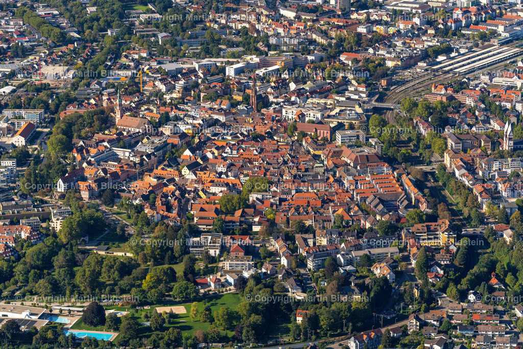Offenburg Ortenau Ortenaukreis Stadtansicht  | Offenburg Ortenau Baden, Deutschland , Luftbild, Luftaufnahme, 
Stadtansichten Innenstadt 