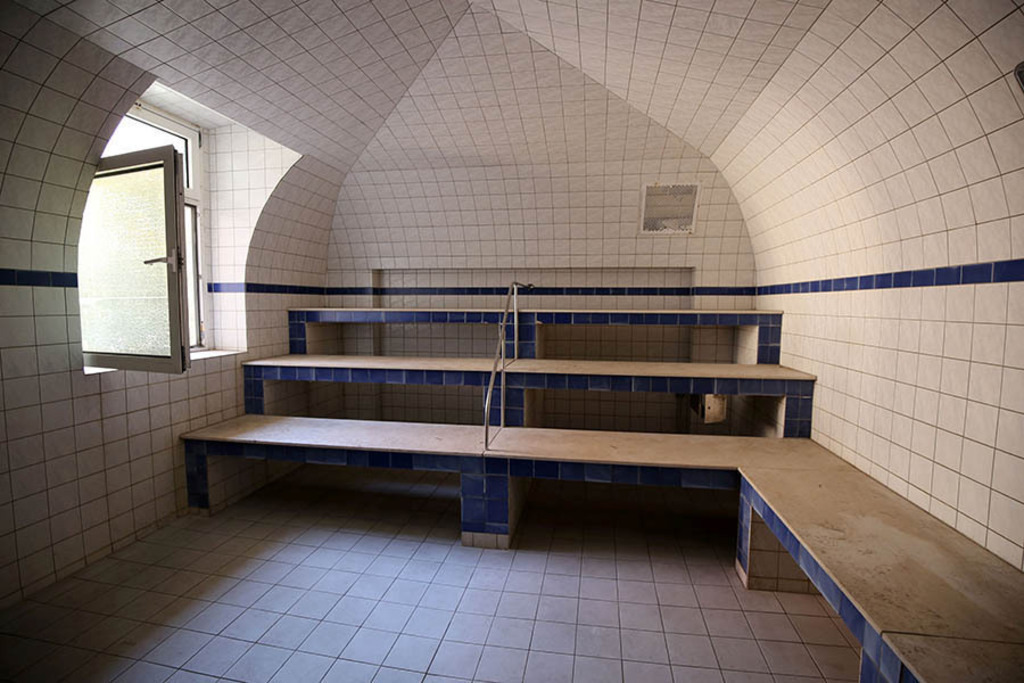 Foto: Leipzig - Stadtbad | Das Team hinter BILDLEXIKON LEIPZIG bündelt historische wie aktuelle Informationen über die Stadt Leipzig in Text und Bild auf einer Plattform und stellt diese der interessierten Öffentlichkeit zur Verfügung.