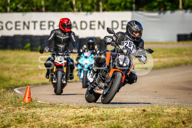 0201-260509DCB-002_201 | Deine Full-Service-Agentur für ✔️Videoproduktionen und ✔️Motorsportfotografie Jetzt Angebot anfragen!