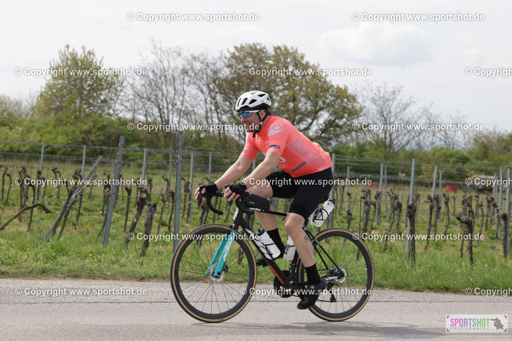 368A4895 | Neusiedlersee Radmarathon 2026@sportshot_your_pictrs #yourpictures#roadtowm2029 #nrm #neusiedlerseeradmarathon #neusiedlersee #neusiedlerseetourismus #burgenland #mörbisch #nrm26 #burgenlandtourismus #voglundco #poweredbyburgenlandtourismus #radsport #rad #marathon #ucigranfondo #visitburgenland #ucigranfondoworldseries
