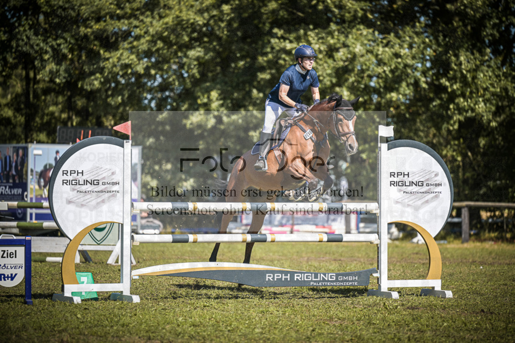 DOS_0289 | Entdecke hochwertige Reitturnierfotos von Foto Oger. Professionell, emotional und authentisch – jetzt Lieblingsmomente im Shop bestellen.Deutschlandweite Turnierfotografie. - Realisiert mit Pictrs.com