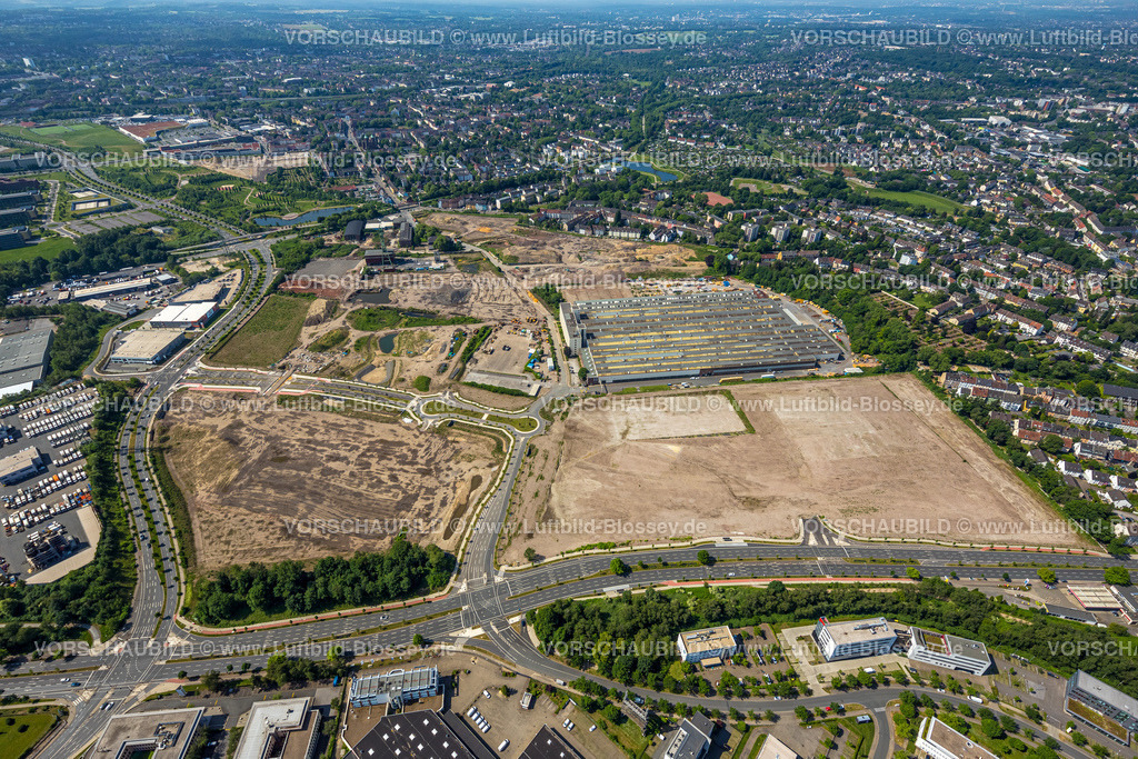 Essen220502139 | Luftbild, Baugebiet Stadtquartier Essen 51, Helenenstraße, auf dem Gelände der ehemaligen Zeche Vereinigte Helene-Amalie, Duisport Packing Logistics Warenlager, Essen-Bochold, Essen, Ruhrgebiet, Nordrhein-Westfalen, Deutschland