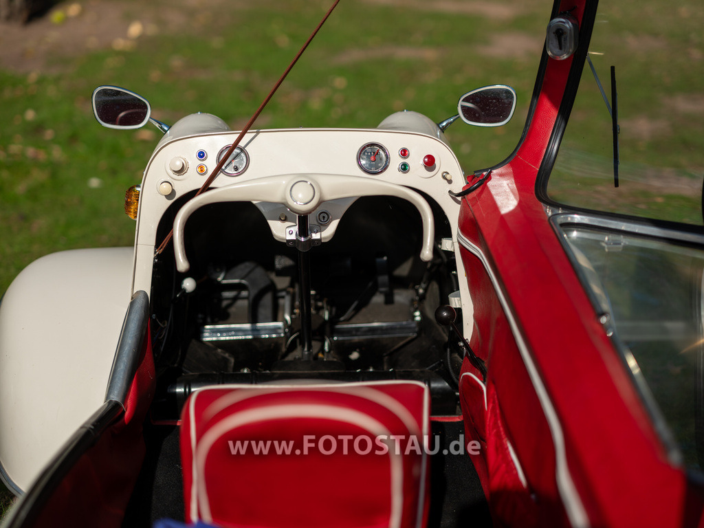 20250928-00115 | Erleben Sie hier die Faszination der klassischen Fahrzeuge in Bildern und lassen sich begeistern! - Realisiert mit Pictrs.com