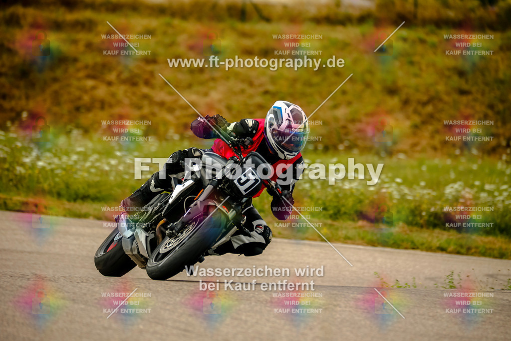 Chambley Juli-1011 | Hier findet Ihr Bilder von Touristenfahrten auf der Nürburgring Nordschleife oder von anderen Veranstaltungen die ich besucht habe. Viel Spass beim Durch Schauen 