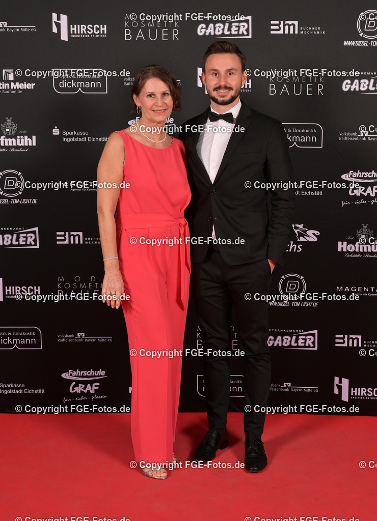 20240127-fge-fotos-0053 | Hofball der FGE am 27.01.2024 im Alten Stadttheater in Eichstätt. - Realisiert mit Pictrs.com