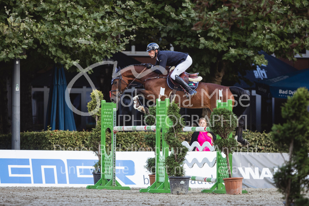 240915_OWLCh_Youngster7y-603 | Deine schönsten Turniermomente als professionelle Fotos! Entdecke hochwertige Pferdesport-Fotografie im Online-Shop. Jetzt Fotos finden & bestellen!