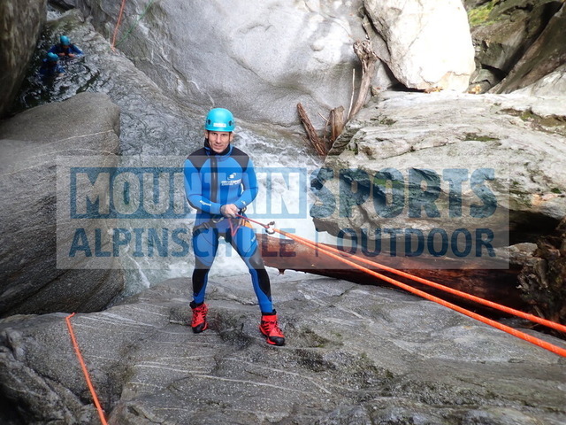 P9140055 | Bestelle die Bilder deines Berg- oder Wasser-Abenteuers mit Mountain Sports bequem von zu Hause aus direkt über unseren Online Fotoshop von pictrs.com. - Realisiert mit Pictrs.com