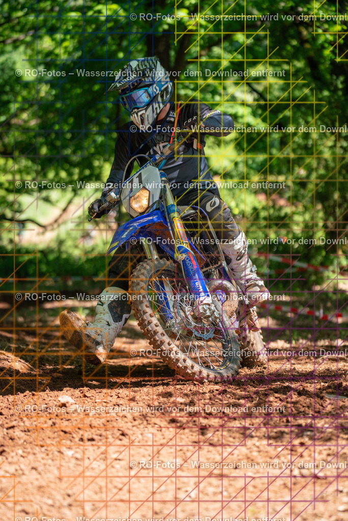 Wolfshausen 2 Lauf -1204 | Sportfotografie von RO-Fotos: Motorsport, Motocross, Enduro, Laufveranstaltungen und Triathlon. Professionelle Fotos von Sportlern und Events. - Realisiert mit Pictrs.com