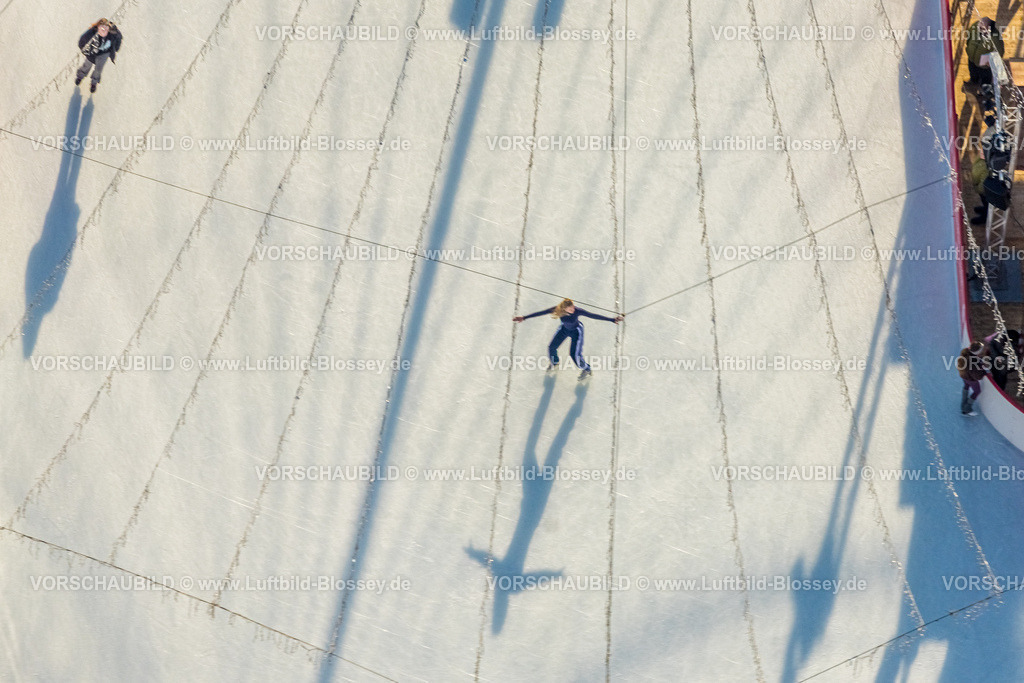 Essen260100938 | Luftbild, Eisbahn auf dem Kennedyplatz, größte Eisbahn in NRW, Wintertraum, Stadtkern, Essen, Ruhrgebiet, Nordrhein-Westfalen, Deutschland