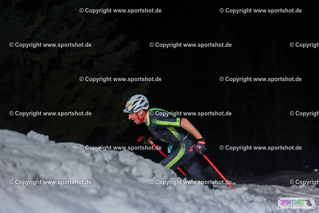 007A8220 | Rund um das Thema Sport-Event-Fotografie & individuelle Teilnehmerfotos. Jeder Teilnehmer wird fotografiert.