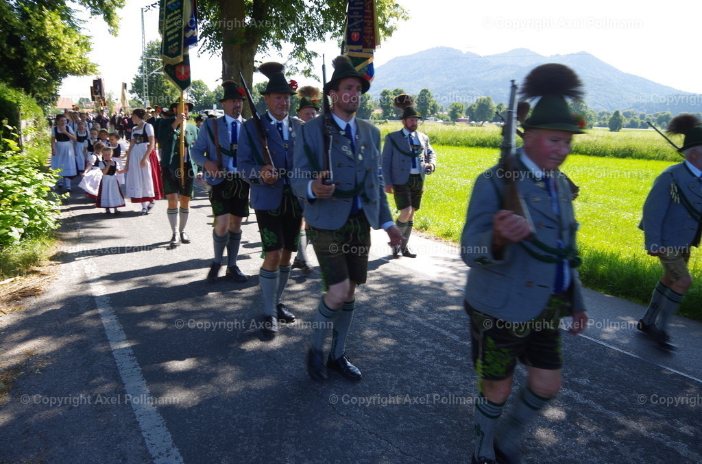 IMGP5978 | fotografiert von Axel PollmannLeonhardi Wallfahrt Benediktbeuern und Murnau, Fronleichnam, Fasching, Landschaft im Loisachtal und Benediktbeuern  - Realisiert mit Pictrs.com