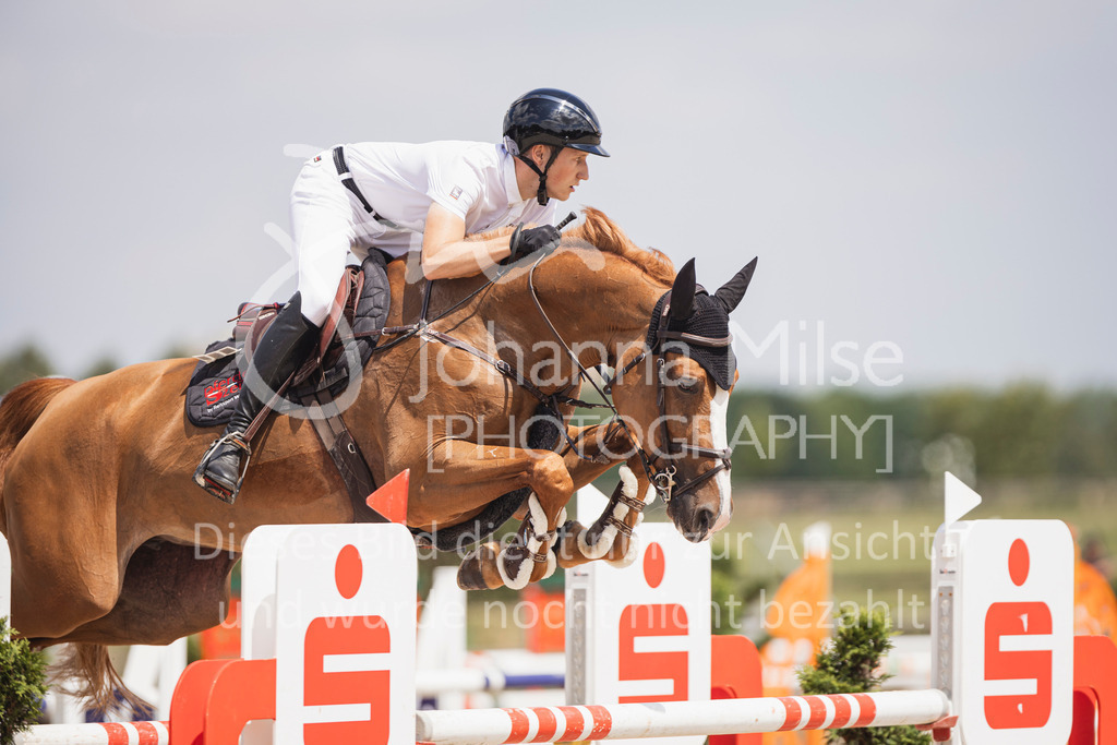 250628_PfSpTa_Youngster-M2-349 | Deine schönsten Turniermomente als professionelle Fotos! Entdecke hochwertige Pferdesport-Fotografie im Online-Shop. Jetzt Fotos finden & bestellen!