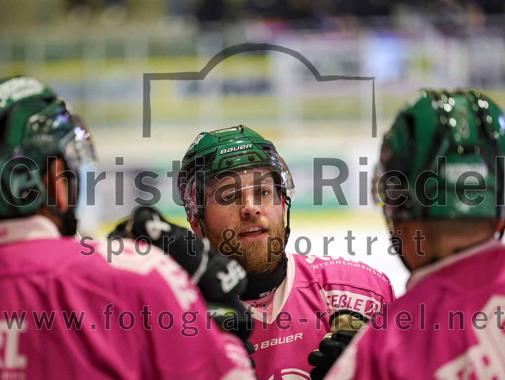 2025-10-05_115_TSV_Erding_gegen_Heilbronner_Falken | Erding, Deutschland, 05.10.2025:Eishockey, Oberliga Süd 2025 / 2026, 6. Spieltag, TSV Erding gegen Heilbronner Falken, Endergebnis: 3:1Foto: Christian Riedel / fotografie-riedel.net