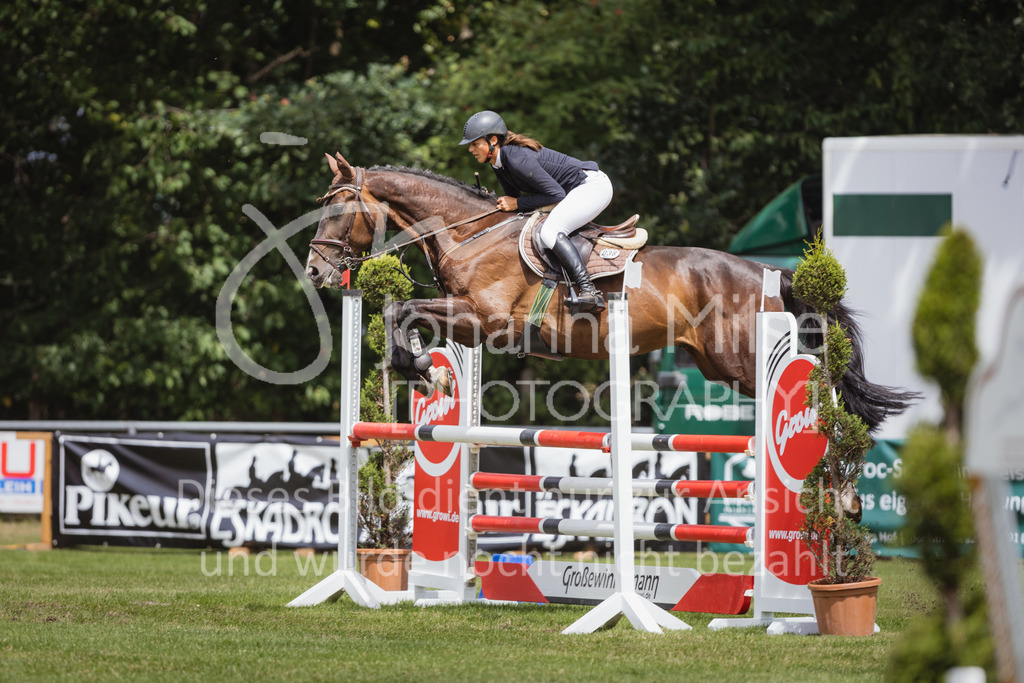 220715_LC_SprPfL1-227 | Deine schönsten Turniermomente als professionelle Fotos! Entdecke hochwertige Pferdesport-Fotografie im Online-Shop. Jetzt Fotos finden & bestellen!