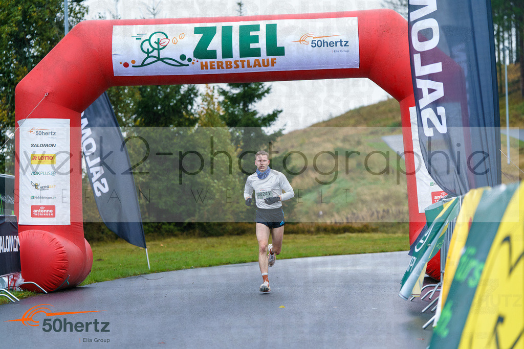 50Hertz-Zielbilder Herbstlauf | Rennsteig-Herbstlauf am 5. Oktober 2025 - Neuhaus/Rwg. nach Masserberg