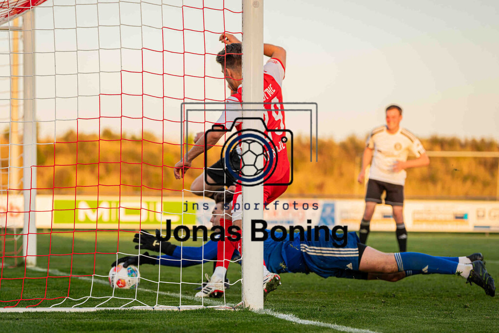 Fußball I Herren I Saison 2026-2027 I Bezirksliga Weser-Ems 4  I 4. Spieltag I VfL Oythe - SW Osterfeine I 56455 | jns.sportfotos - Realisiert mit Pictrs.com