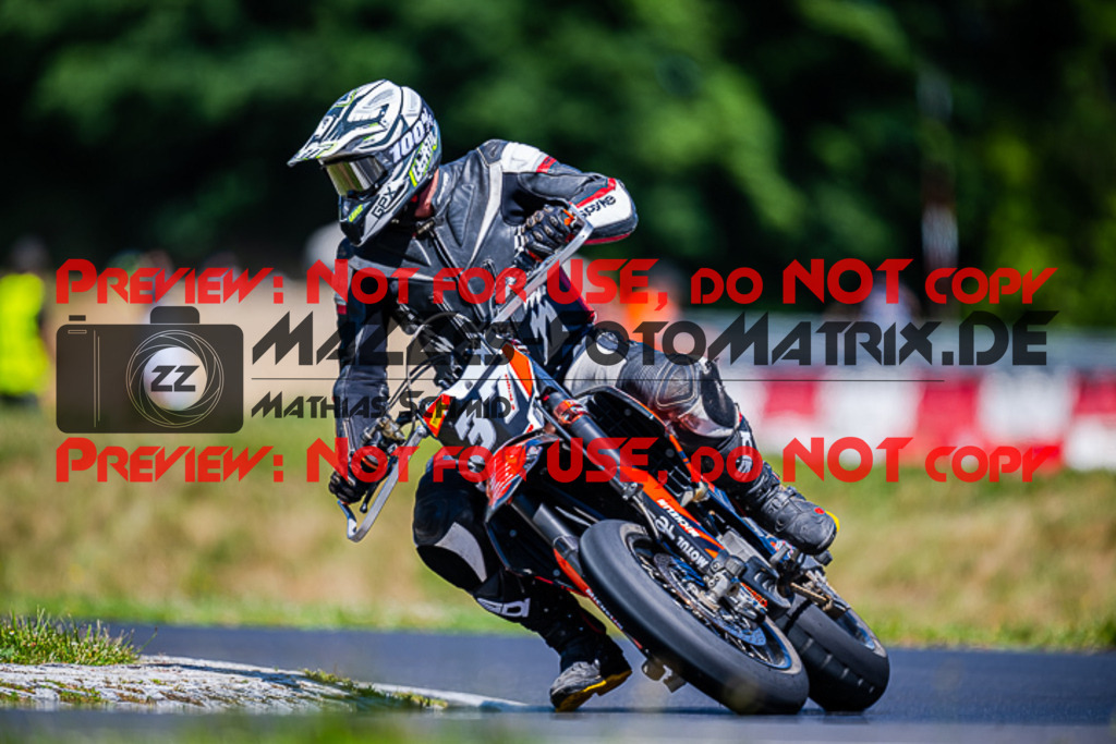 MaZZes_FotoMatrix_220702_1428 | S4