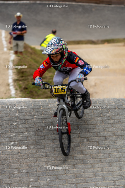 BayBMX2026-06009 | Fotogalerie von Thomas Dettweiler mit Eventbildern und lizenzfreien Fotos. Perfekt als Wandbild, für Büro, Website oder private Nutzung. - Realisiert mit Pictrs.com