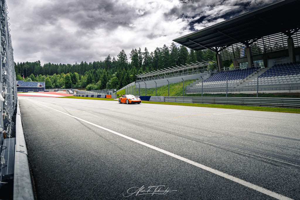 R6AT2340 _Alexander Tschuncky | Entdecken Sie die faszinierende Welt von Alexander Tschuncky Arts: Kreative Fotografie, atemberaubende Automobilkunst und hochwertiger Bilderdruck. Lassen Sie sich inspirieren! - Realisiert mit Pictrs.com
