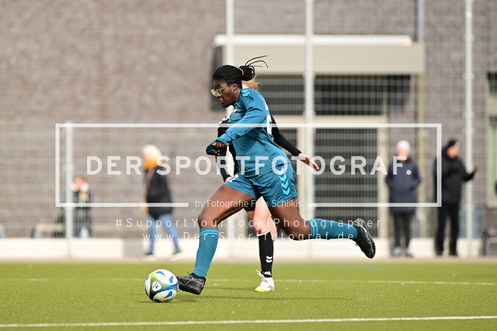 Fußball I Frauen I Saison 2024-2025 I Oberliga I 16. Spieltag I SC Alstertal-Langenhorn - GW Eimsbüttel I 23583 | Der Sportfotograf. - Realized with Pictrs.com