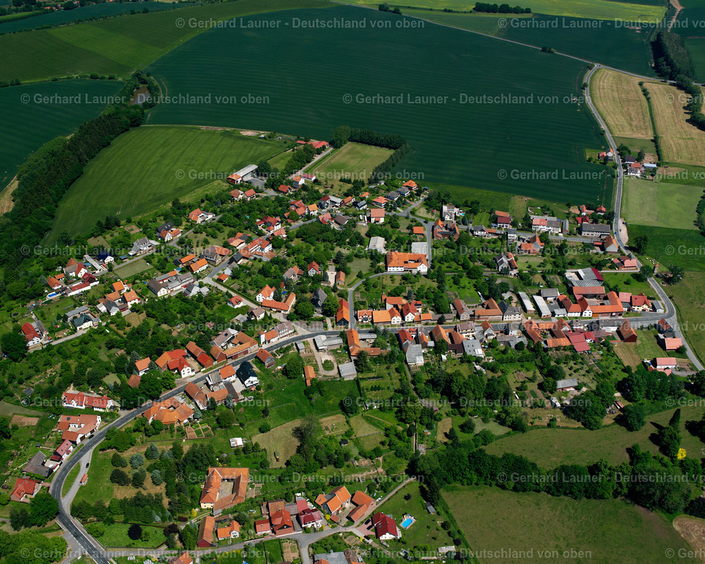 2634377 | STöCKEY 16.06.2006 Dorf - Ansicht in Stöckey im Bundesland Thüringen, Deutschland. // Village view in Stoeckey in the state Thuringia, Germany. Foto: Gerhard Launer