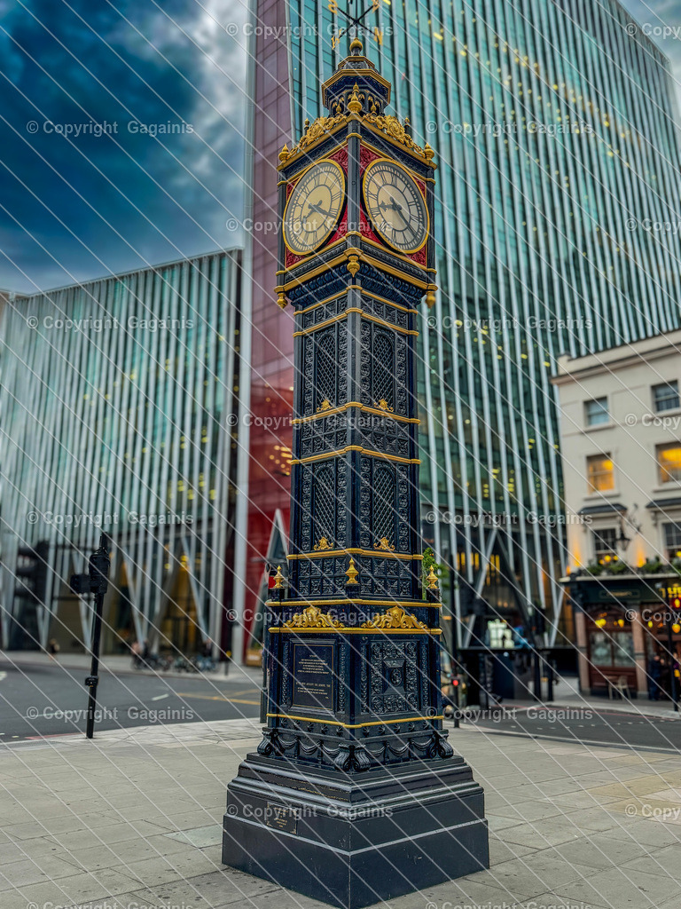  London | London - Der ikonische Big Ben und das prächtige Buckingham Palace sind nur zwei der vielen historischen und kulturellen Highlights der Stadt. Besuchen Sie außerdem das weltberühmte British Museum und genießen Sie den Panoramablick vom London Eye.