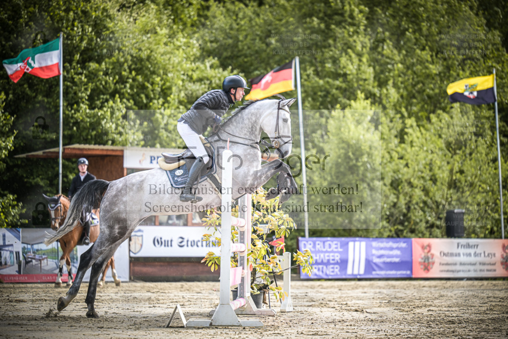 DOS_9740 | Entdecke hochwertige Reitturnierfotos von Foto Oger. Professionell, emotional und authentisch – jetzt Lieblingsmomente im Shop bestellen. - Realisiert mit Pictrs.com