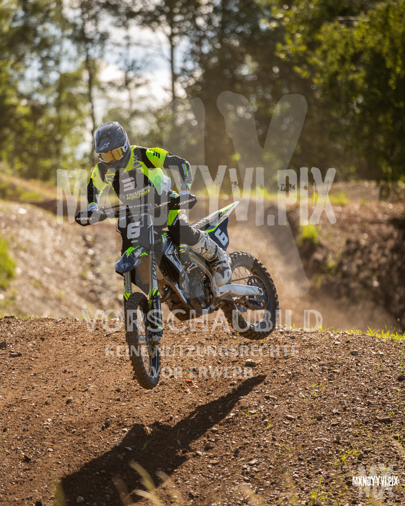 866A0774 | mxndyyvipix