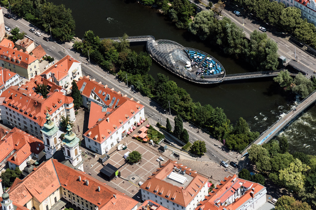 dr__0012095.jpg | GRAZ 20.07.2018 Gebäude des Besucherzentrums auf der Murinsel in Graz in Steiermark, Österreich. // Building the visitor center auf of Murinsel in Graz in Steiermark, Austria. Foto: Daniel Reiter