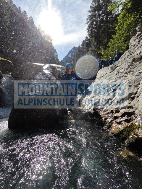 GOPR6666 | Bestelle die Bilder deines Berg- oder Wasser-Abenteuers mit Mountain Sports bequem von zu Hause aus direkt über unseren Online Fotoshop von pictrs.com. - Realisiert mit Pictrs.com