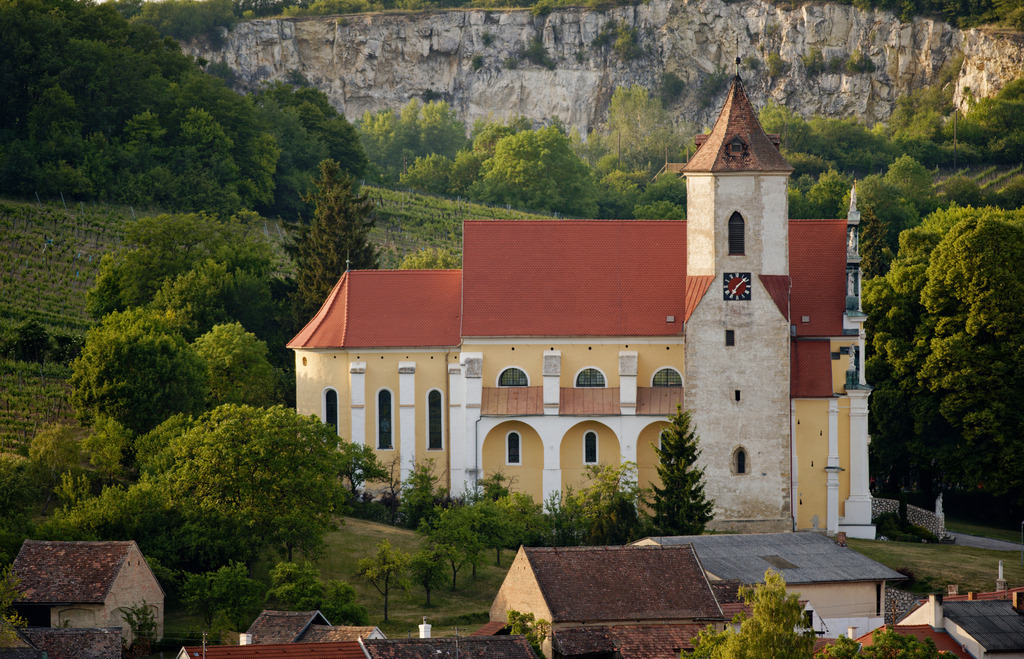 Jakobskirche | Falkenstein, Austria - May 26, 2012: Jakobskirche. - Realisiert mit Pictrs.com