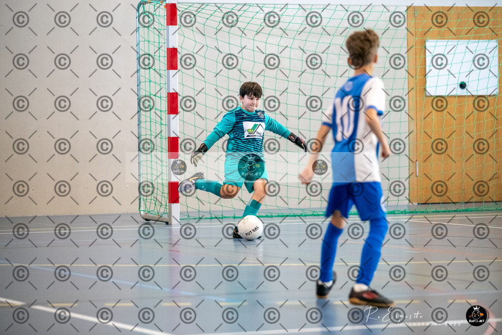 20251129_FCR-Hallenturnier-E_RAW-1_021-7 | Sport und Naturfotografie von Roberto Esposito zeigt echte Momente Bewegung und die Schönheit der Natur. Ausdrucksstarke Bilder schaffen Emotionen.