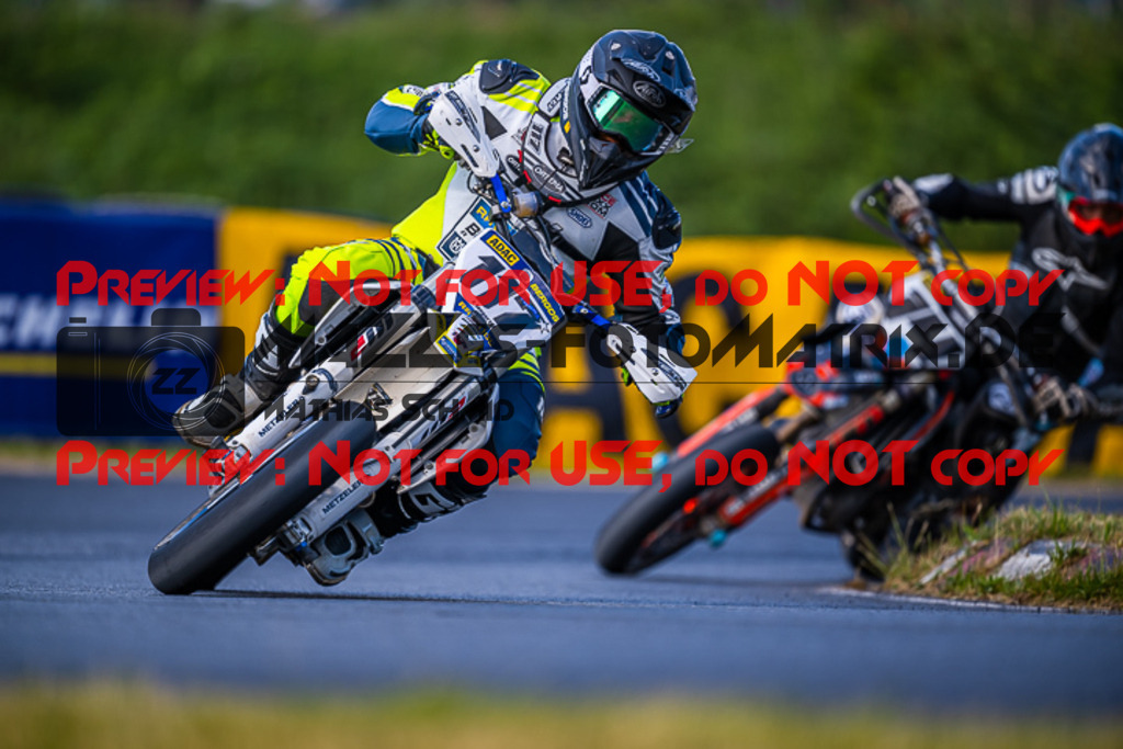 MaZZes_FotoMatrix_220528_4266 | Fotograf Mathias Schmid
Sportfotograf,
Eventfotograf,
Hochzeitsfotograf,
Portraitfotograf