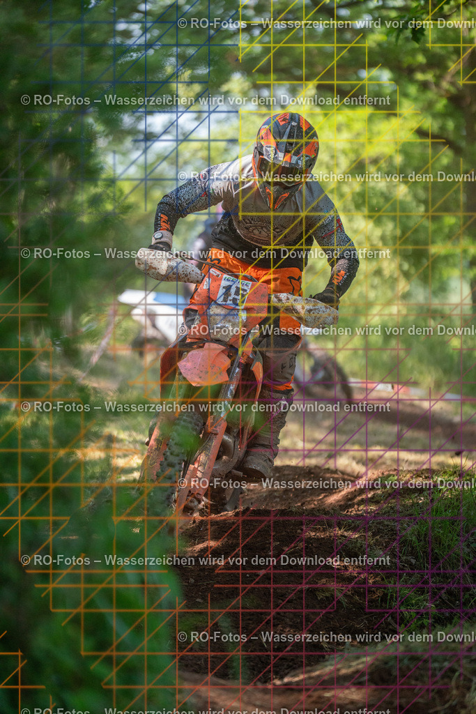 Wolfshausen 3 Lauf -1520 | Sportfotografie von RO-Fotos: Motorsport, Motocross, Enduro, Laufveranstaltungen und Triathlon. Professionelle Fotos von Sportlern und Events. - Realisiert mit Pictrs.com