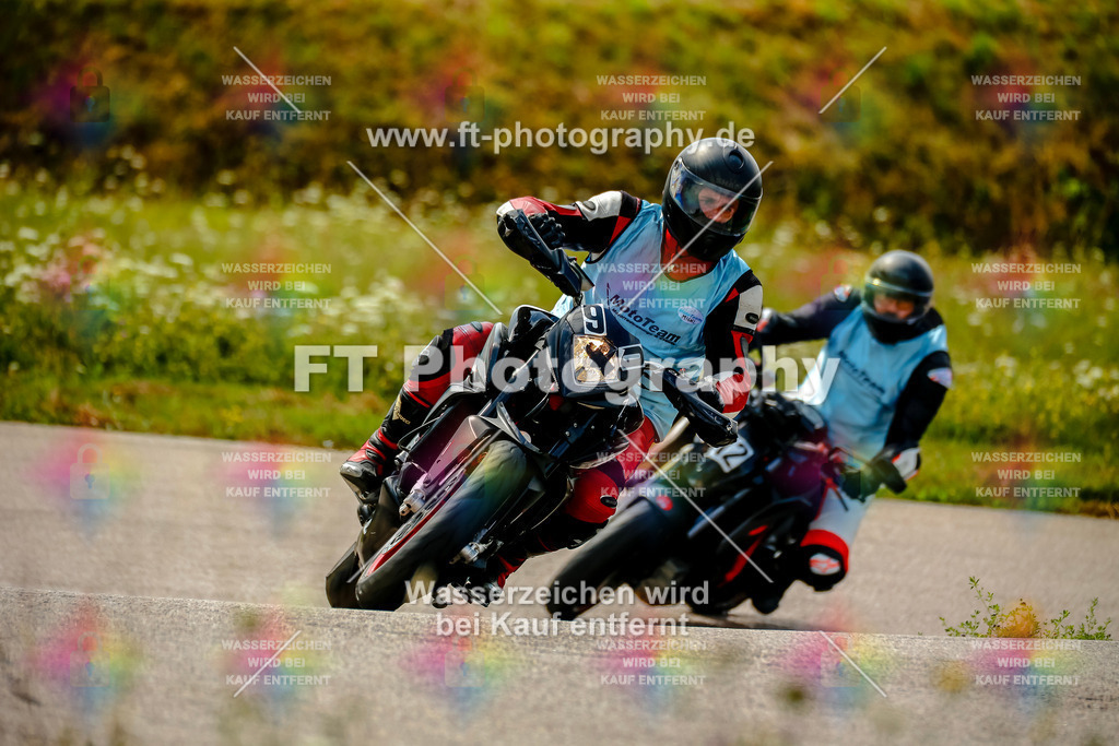 Chambley Juli-2979 | Hier findet Ihr Bilder von Touristenfahrten auf der Nürburgring Nordschleife oder von anderen Veranstaltungen die ich besucht habe. Viel Spass beim Durch Schauen 